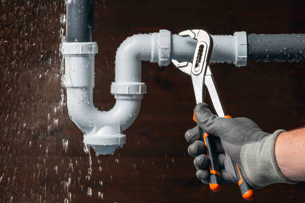 Professional Gas Line Repair technician working in Hampden, MA